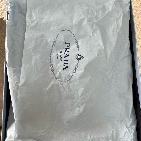 Authentic Prada loafers - Picture 8 of 10